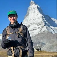 Adam Molnar's profile picture